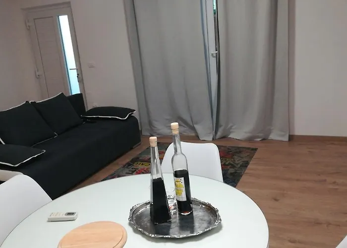 Centar Pensionat Makarska