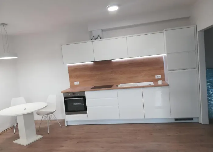 Πανσιόν Centar